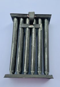 12 Candle Tin Work Mold - Excellent Original Construction